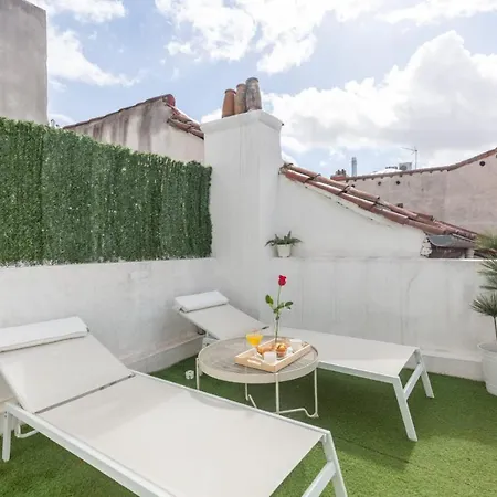 Apartamento Atico Las Letras - Alojamiento De Temporada Madrid Exterior photo